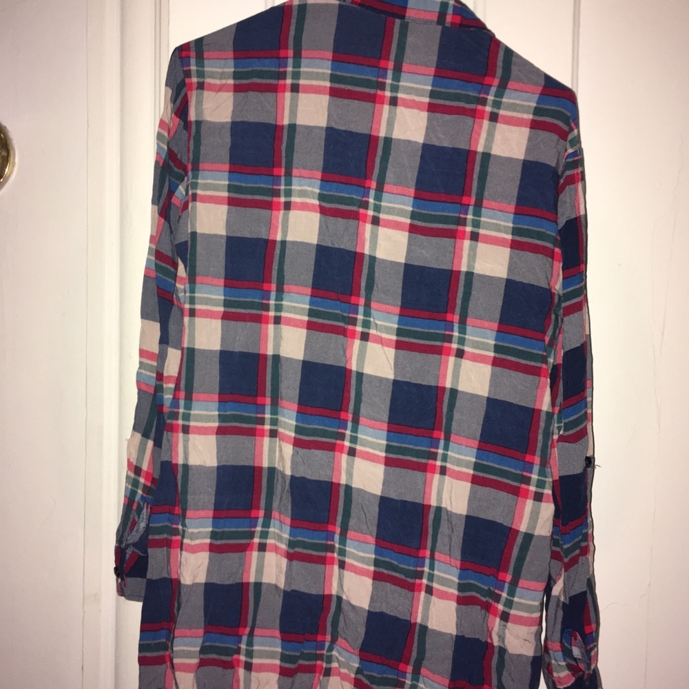 button down - Picture 2 of 3